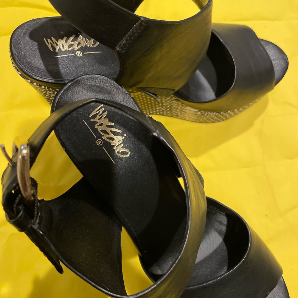 5 inch wedge black and white sandals. Size 8